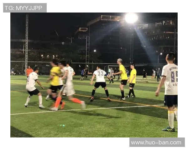 香港足球明星队激情四射冲击赛场全力以赴追逐梦想与荣耀